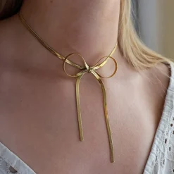 Bow Choker