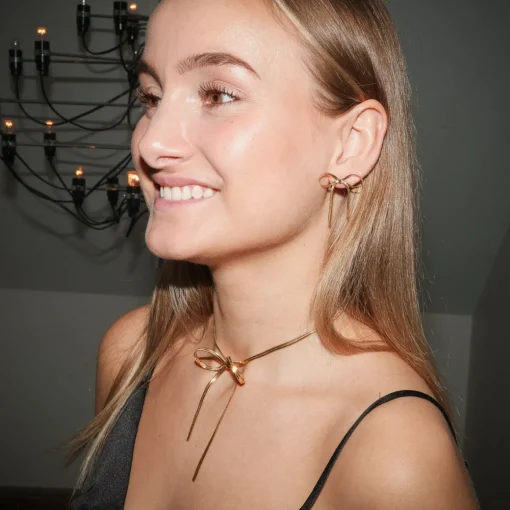 Bow Choker