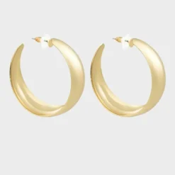 Jasmin Hoops