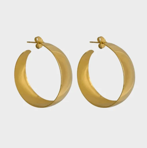 Mia Hoops