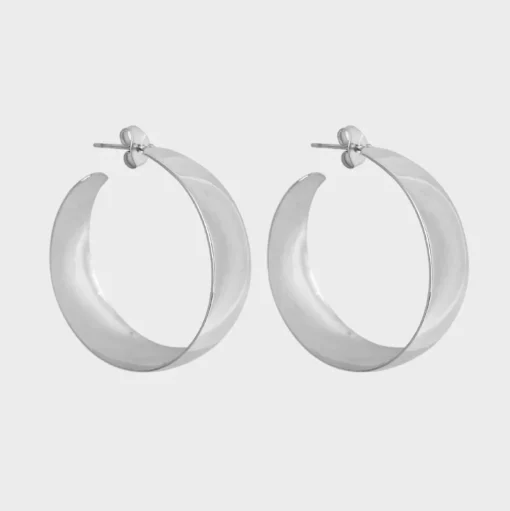 Mia Hoops