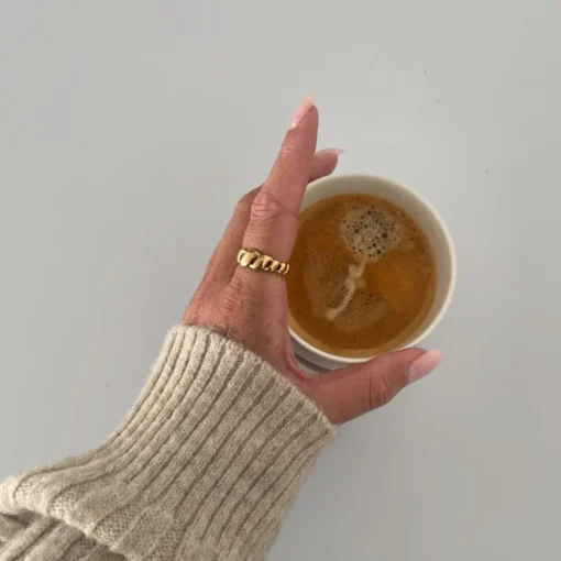 Modern Ring