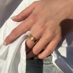 Mova Ring