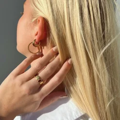 Mova Ring
