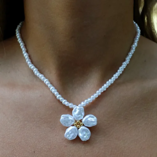 Pearly Bloom Halskæde