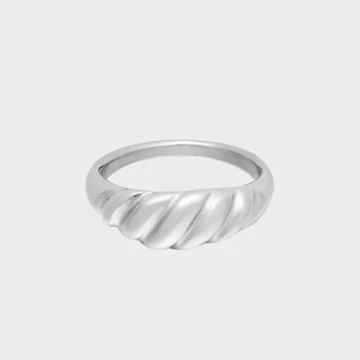Shelly Ring